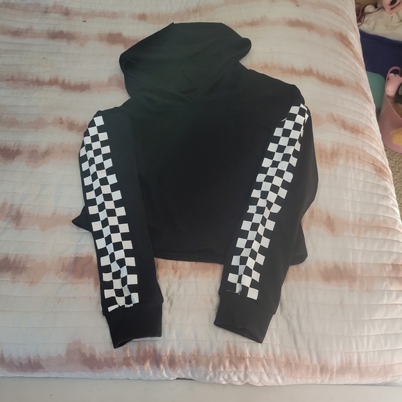 Other - Girls Black Hoodie with Checkered Sleeves (Cropped) Size Large NWOT